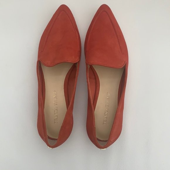 Ivanka Trump Flats Size 7M - Picture 1 of 7